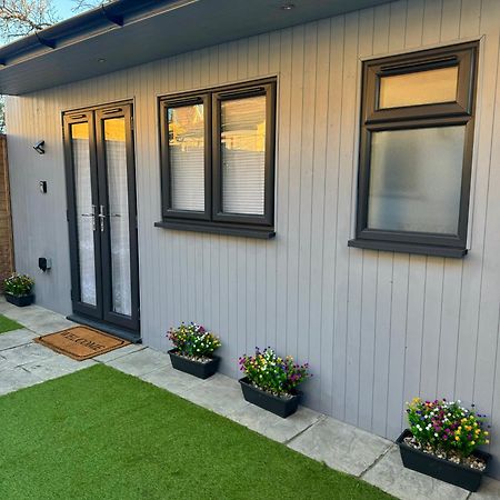 Cozy Cabin Λονδίνο Εξωτερικό φωτογραφία